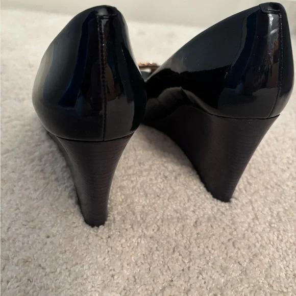 Tory Burch Navy Peep-Toe Flats - Picture 5 of 12